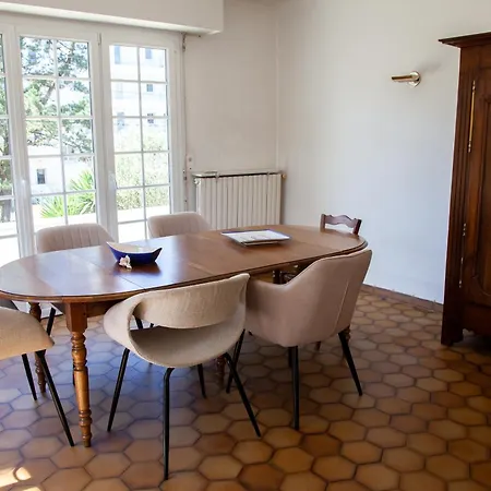 Вилла Familiale A 50 M De La Plage, 4 Chambres, Terrasse & Garage Ла-Боль-Эскублак