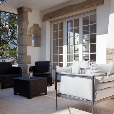 Вилла Familiale A 50 M De La Plage, 4 Chambres, Terrasse & Garage Ла-Боль-Эскублак