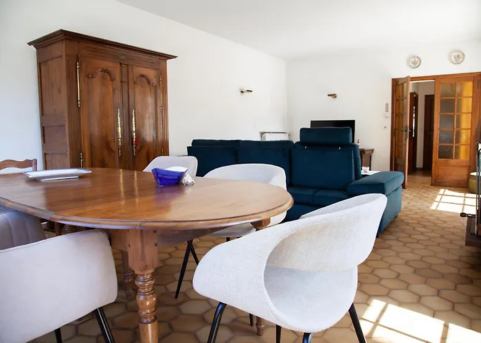 Villa Familiale A 50 M De La Plage, 4 Chambres, Terrasse & Garage