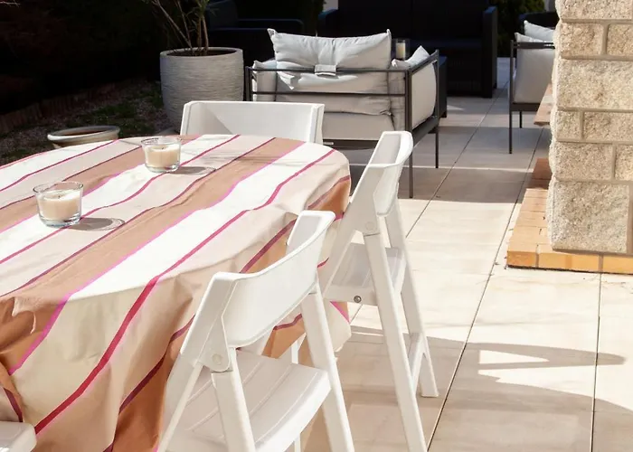 Familiale A 50 M De La Plage, 4 Chambres, Terrasse & Garage Villa *